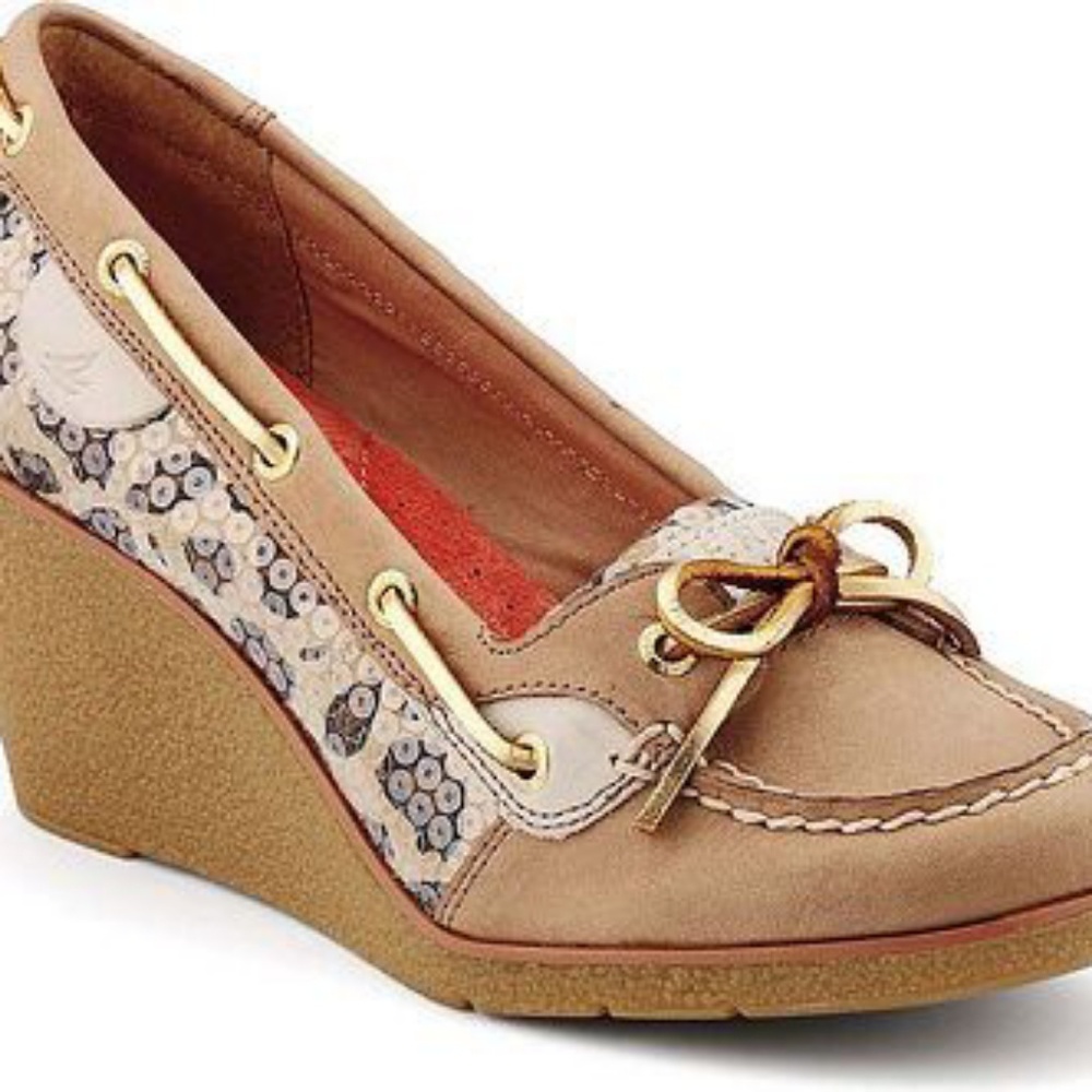 Sperry wedges with cheetah print